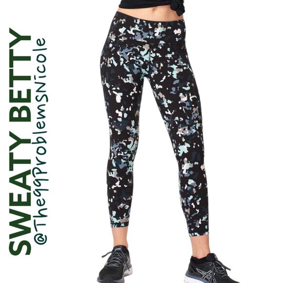 Sweaty Betty The Power Leggings in Blue Floral Pop - Picture 6 of 8